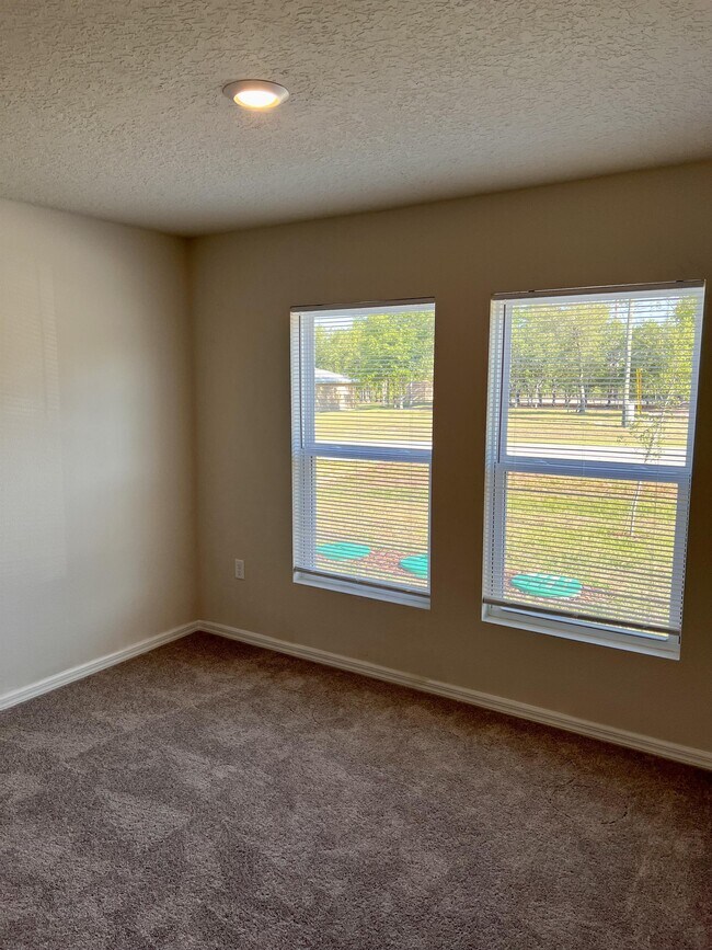 Photo - 6652 N Bedstrow Blvd