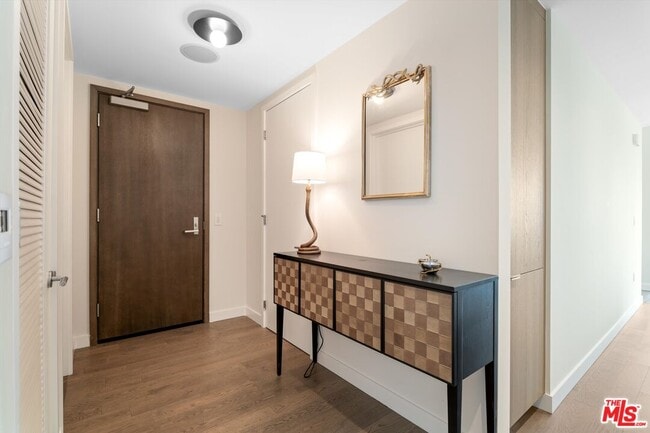 Photo - 1755 Ocean Ave Unidad 610