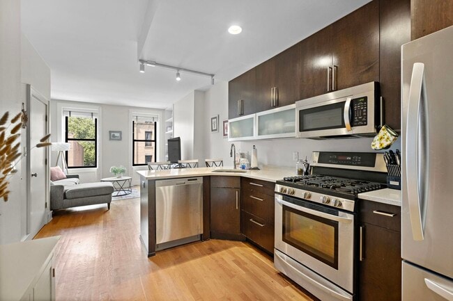 Photo - 935 Park Ave Condo Unit 4N