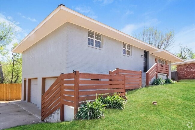 Building Photo - 6332 NW 58th Terrace Rental