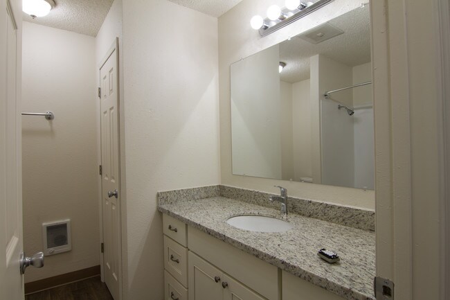 Photo - Heritage Crossing Townhome Apartments