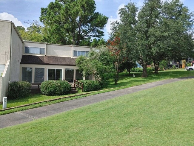 Photo - 21 April Hill