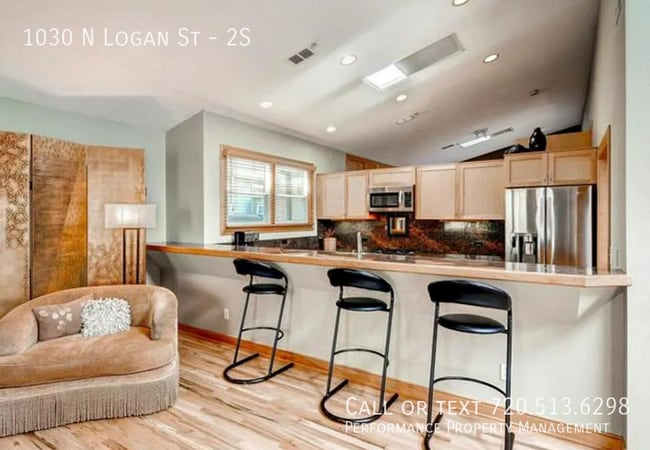 1030 Logan St