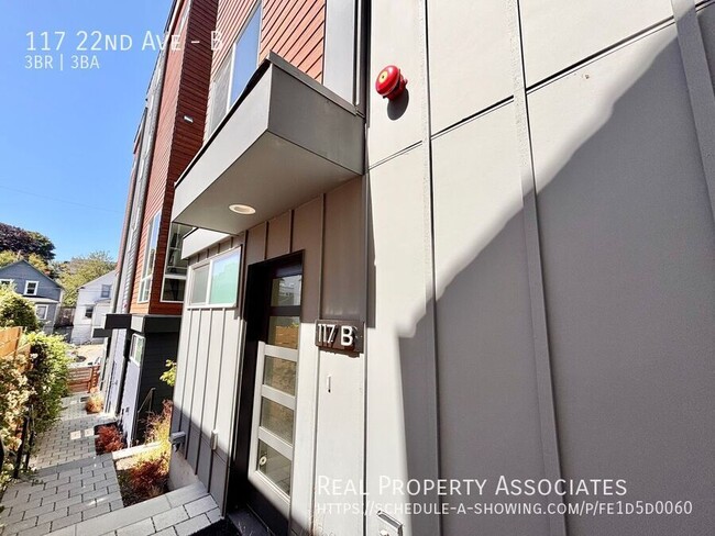 Building Photo - 117 22nd Ave Rental