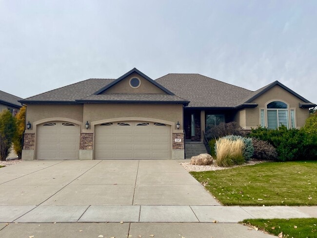 Building Photo - Luxury Fully Furnished 4-Bedroom Home for Rent – Clinton, Utah