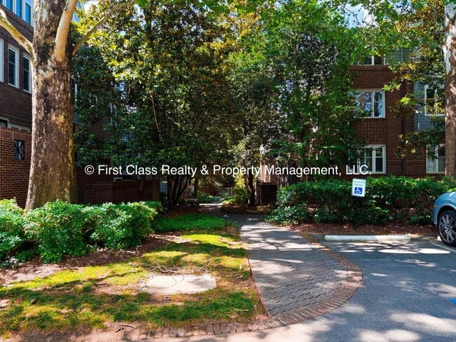 Photo - 741 Bishops Park Dr