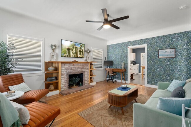 Photo - 1407 E McKinley St Unit ID1309648P