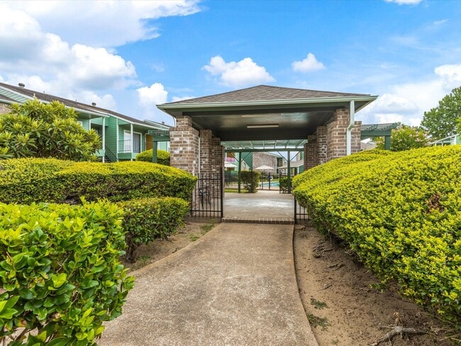 Photo - Summit at 7700