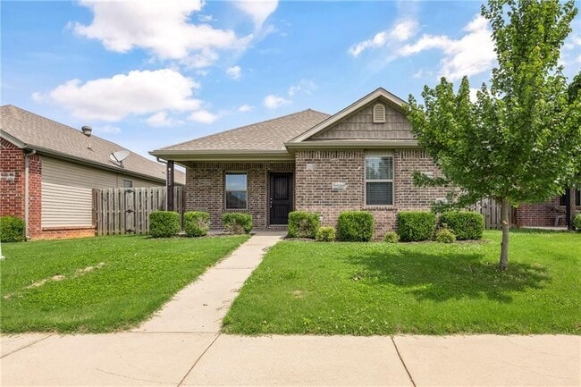 Building Photo - 4002 S W Capstone Ave