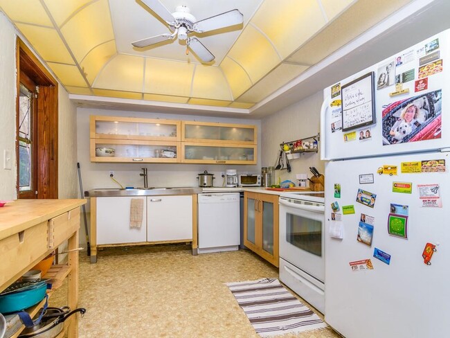 Photo - 3136 W Euclid Ave