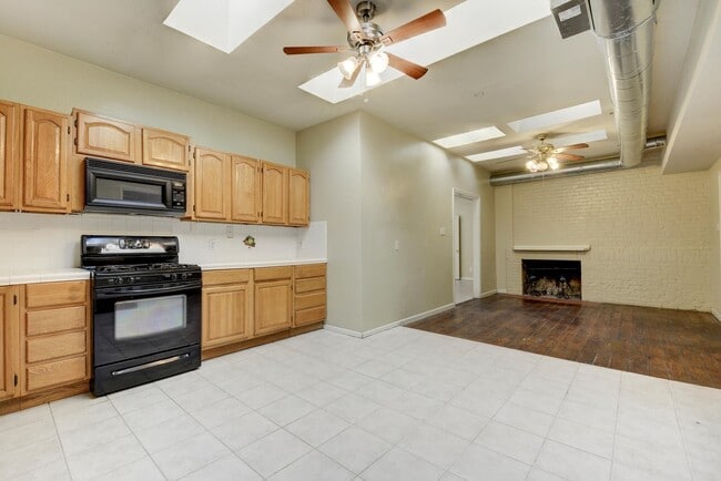 Photo - 4405 Barrow Ave Unit B