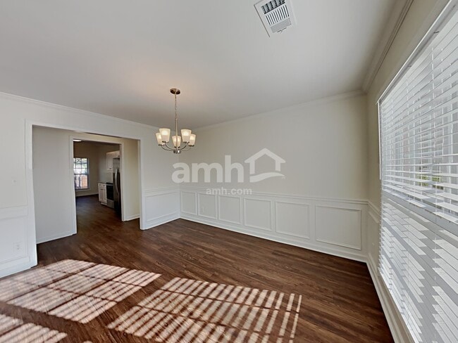 Photo - 2675 Sedgeview Way NE