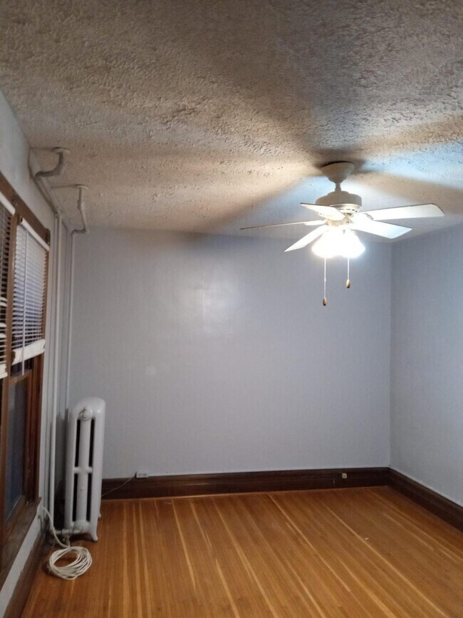 Photo - 404 Birr St Unit Apt 3