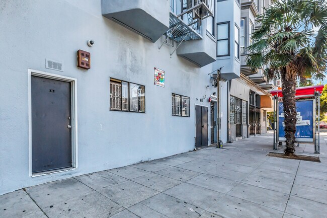 2385 Folsom