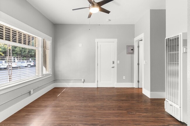 Photo - Elm Avenue Apartments