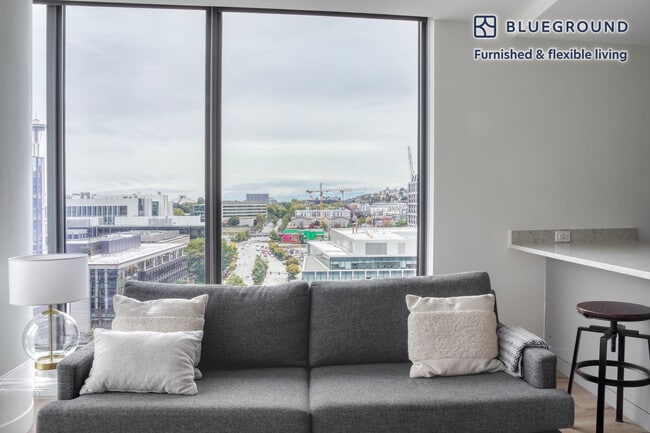 Photo - 602 Terry Ave N Unidad FL12-ID635