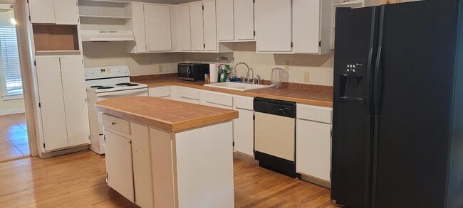 Building Photo - 9317 PR 37 Rental