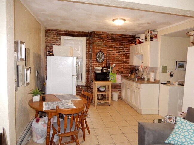 Photo - 274 Cambridge St Unit 4##