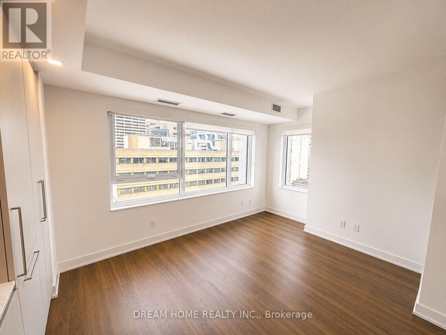 Photo - 609 Sherbourne St Unit 1004