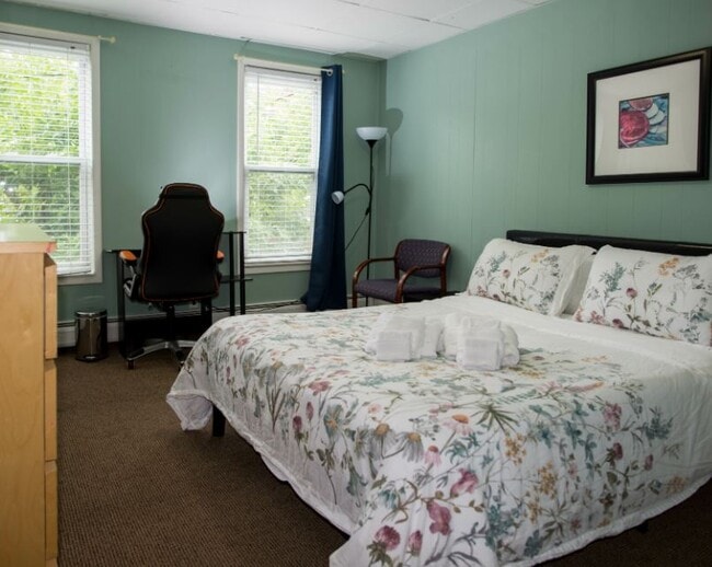 Photo - 42 Everett St Unit 2