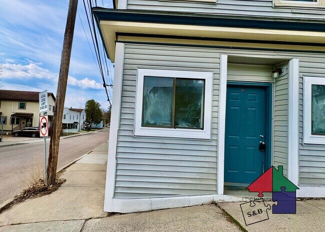 Photo - 94 Malletts Bay Ave Unidad 1A