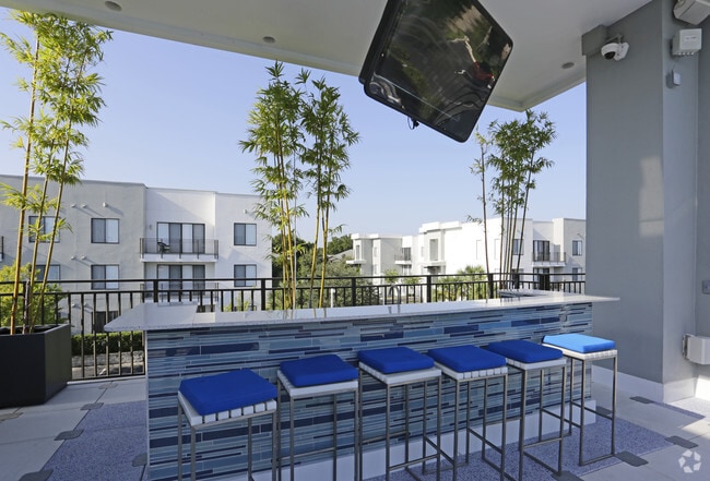 Clubhouse Deck - Reveal Heathrow