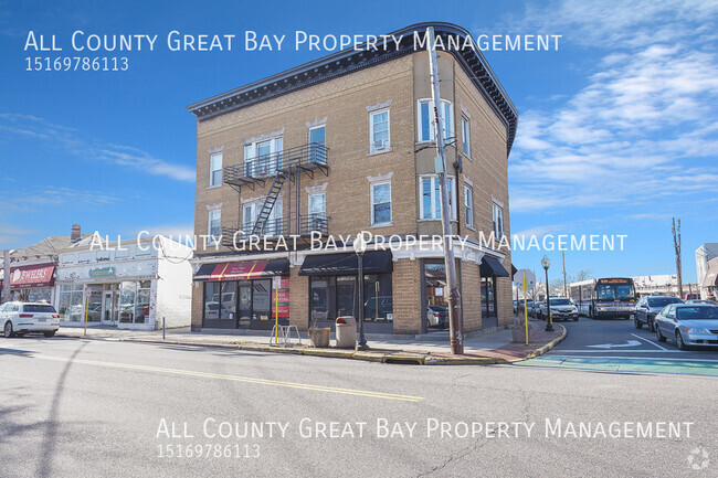 Building Photo - 8 Railroad Ave Unit 4 Rental