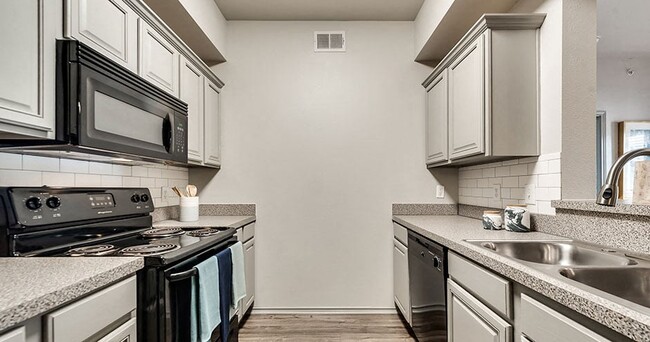 Magnolia View Apartments