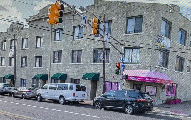 Photo - 306 Main St Unit g