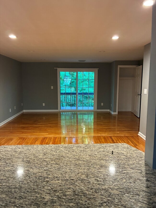 Photo - 30 Mansfield Dr Unit 902