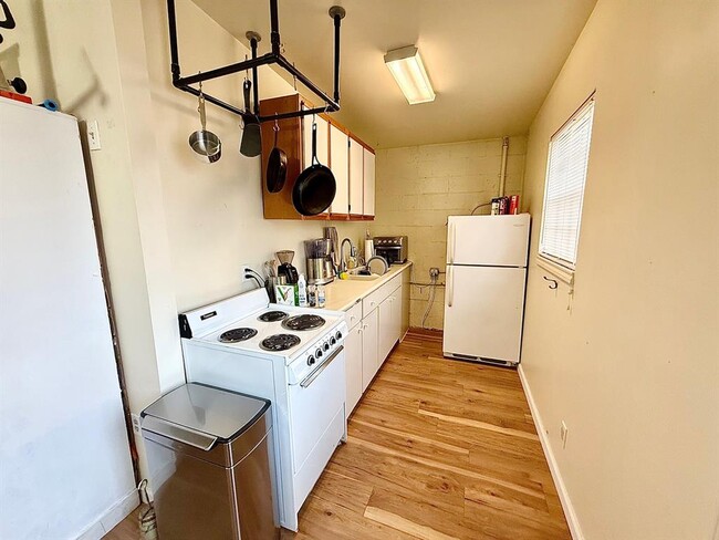 Photo - 5712 Chesterfield Ave