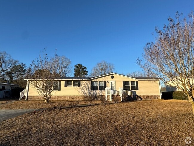 Building Photo - Conway - 3 Bedroom / 2 Bathroom Mobile Home