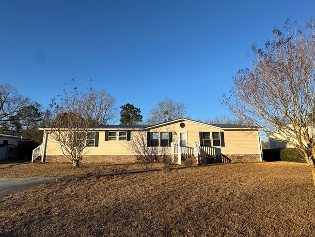 Conway - 3 Bedroom / 2 Bathroom Mobile Home - Conway - 3 Bedroom / 2 Bathroom Mobile Home