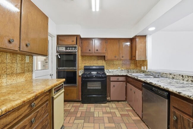 Photo - 7138 Mobud Dr