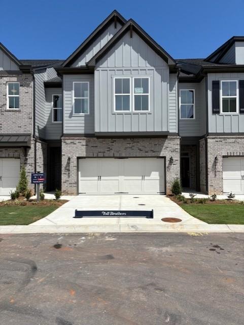 Building Photo - 2560 Silver Star Dr NE Rental
