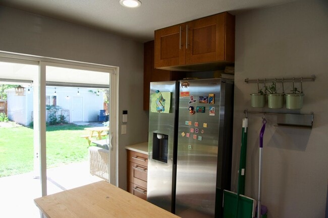 Photo - 2655 Poplar St