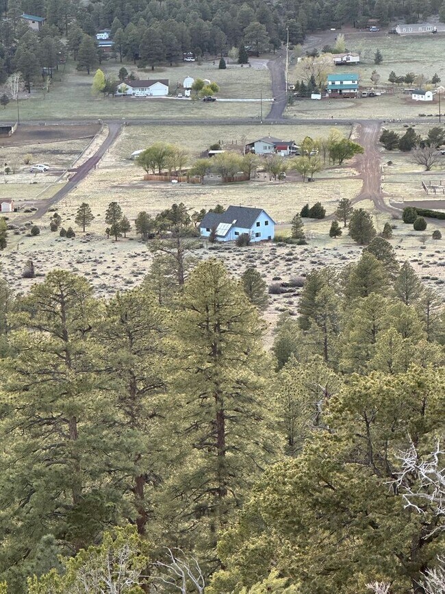 Photo - wonderful 3 bedroom home in serene setting