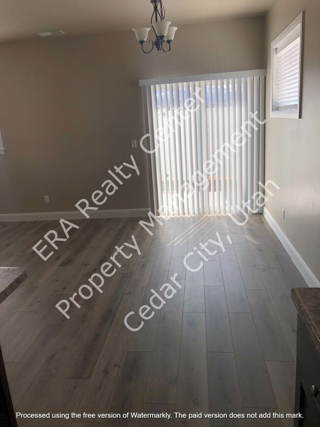 Photo - 485 1425 N St