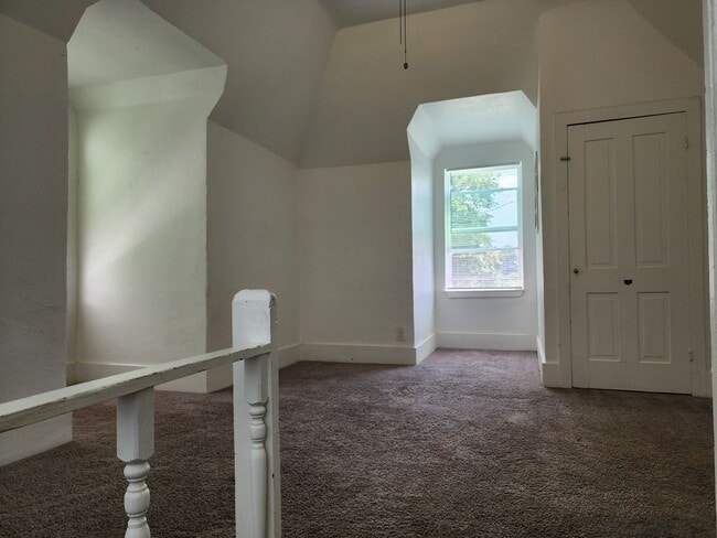Photo - 811 W Pine St