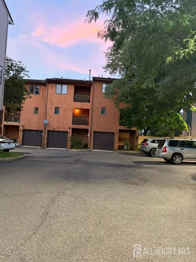 Photo - 152 George St