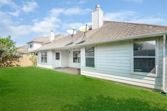 Photo - 405 Magnolia Estates Dr