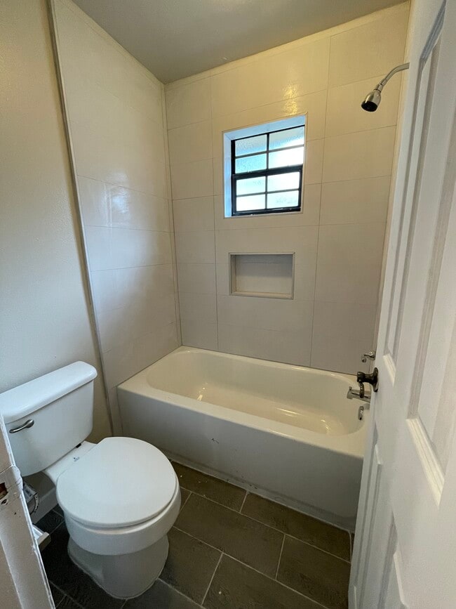 Photo - 1404 E Quail St Unit 1