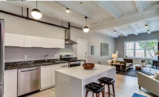 Photo - 2526 17th St NW