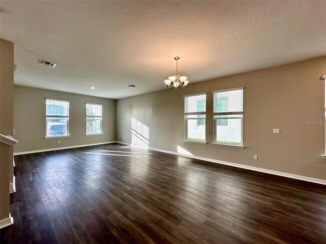 Photo - 4869 Lacewing Dr