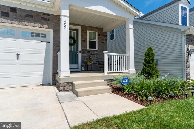 Photo - 409 Boxelder Dr