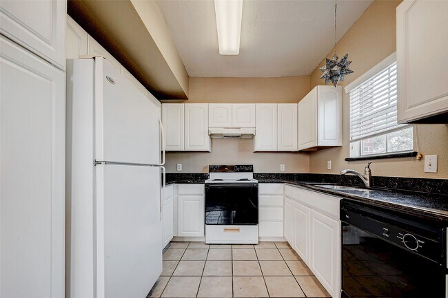 Building Photo - 1330 Old Spanish Trl Unit 7307