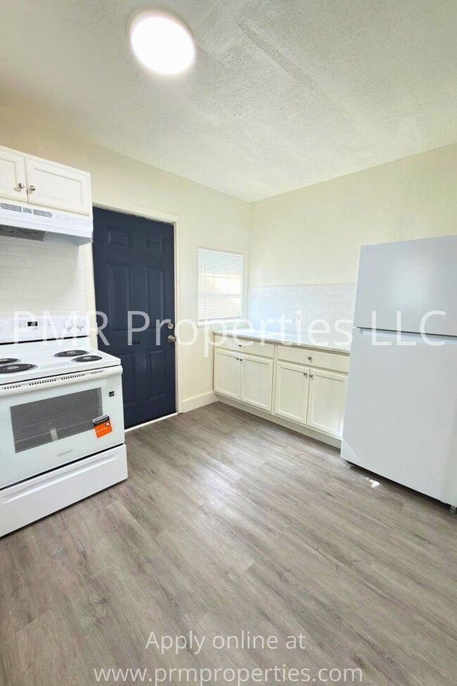 Photo - 3 Bedroom/ 1 Bathroom House