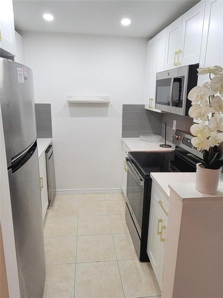 Photo - 2170 NE 51st Ct Unidad B7