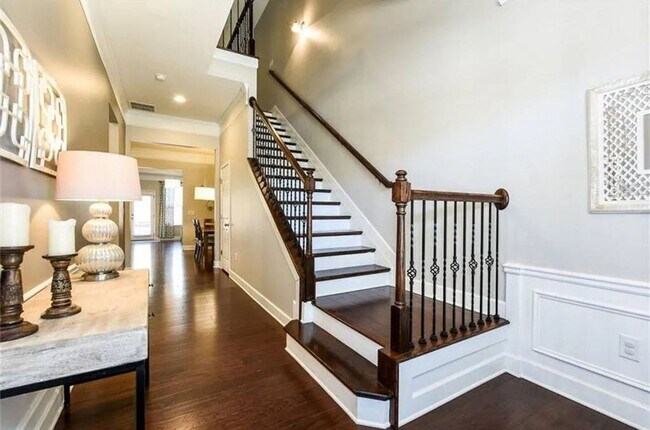 Photo - 2483 Norwood Dr SE