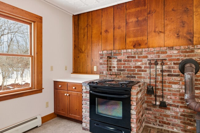 Photo - 113 Railroad Ave Unit 113 Railroad Ave.